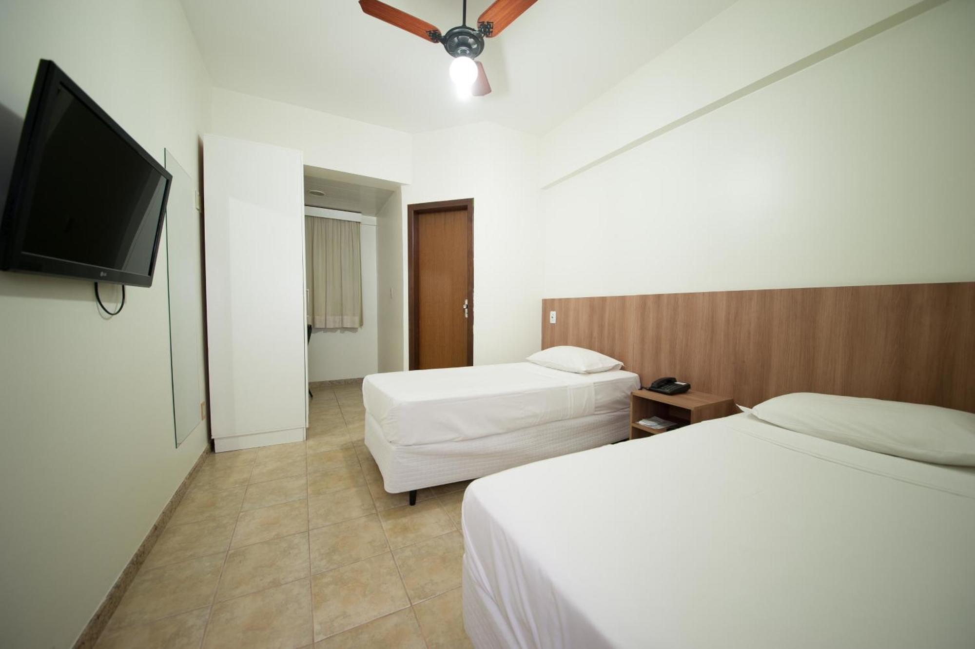 Premium Executive Hotel Itabira Ruang foto