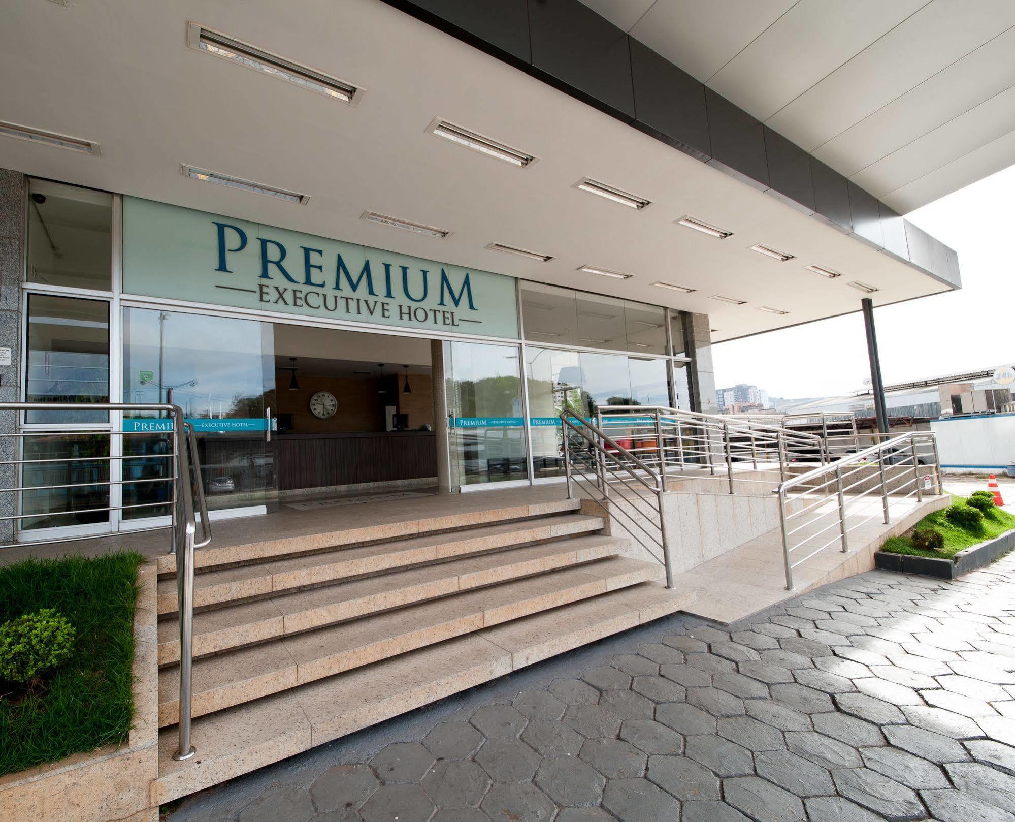 Premium Executive Hotel Itabira Bagian luar foto