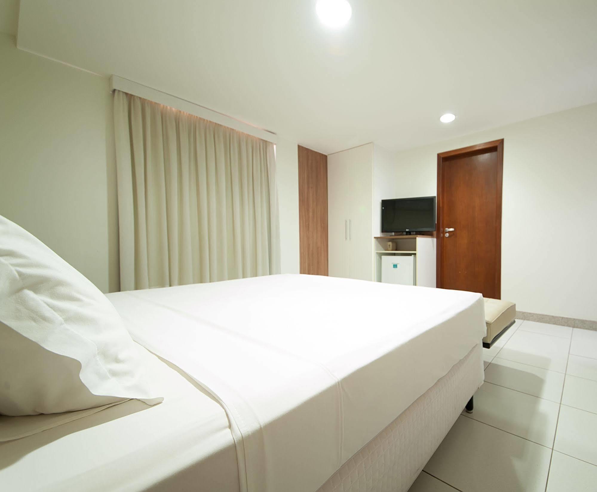 Premium Executive Hotel Itabira Bagian luar foto