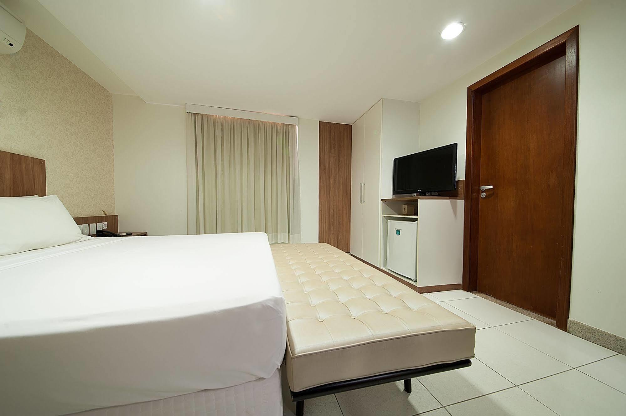 Premium Executive Hotel Itabira Bagian luar foto