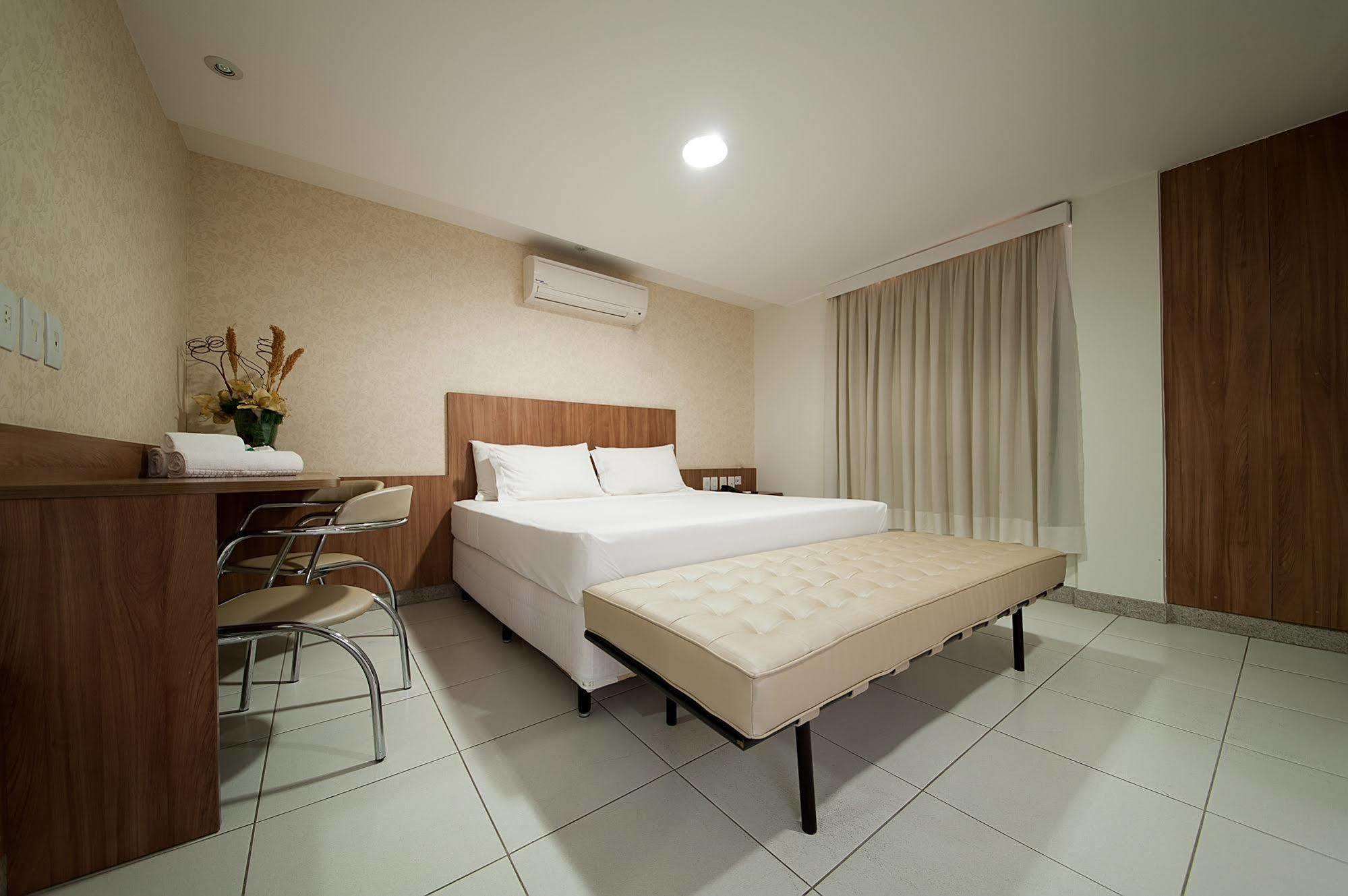 Premium Executive Hotel Itabira Bagian luar foto