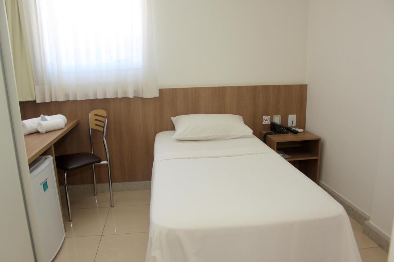 Premium Executive Hotel Itabira Ruang foto